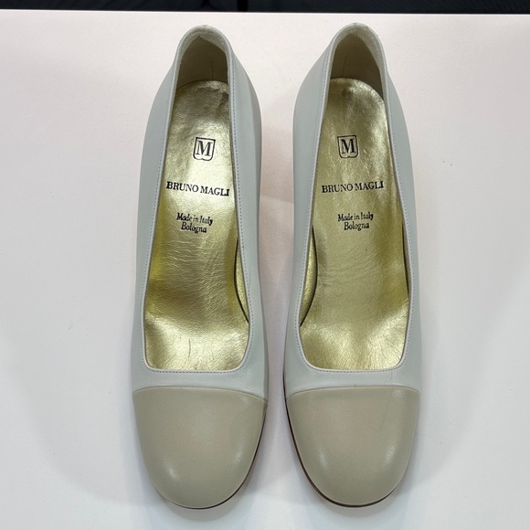 Bruno Magli Women's Two-Tone Cream Heels - Picture 1 of 9